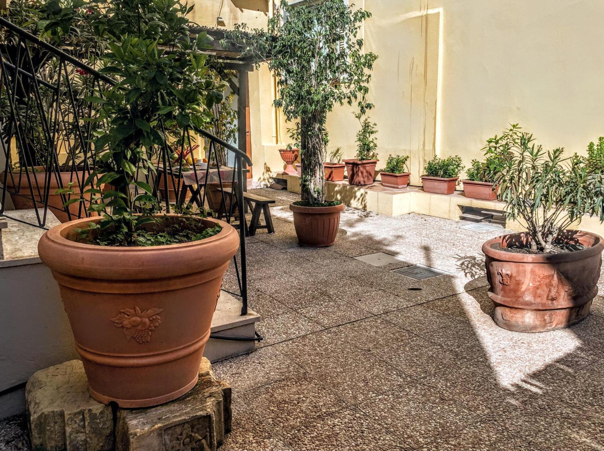 Oasi Urbana Con Terrazza E Vista Apartment Cagliari Exterior photo