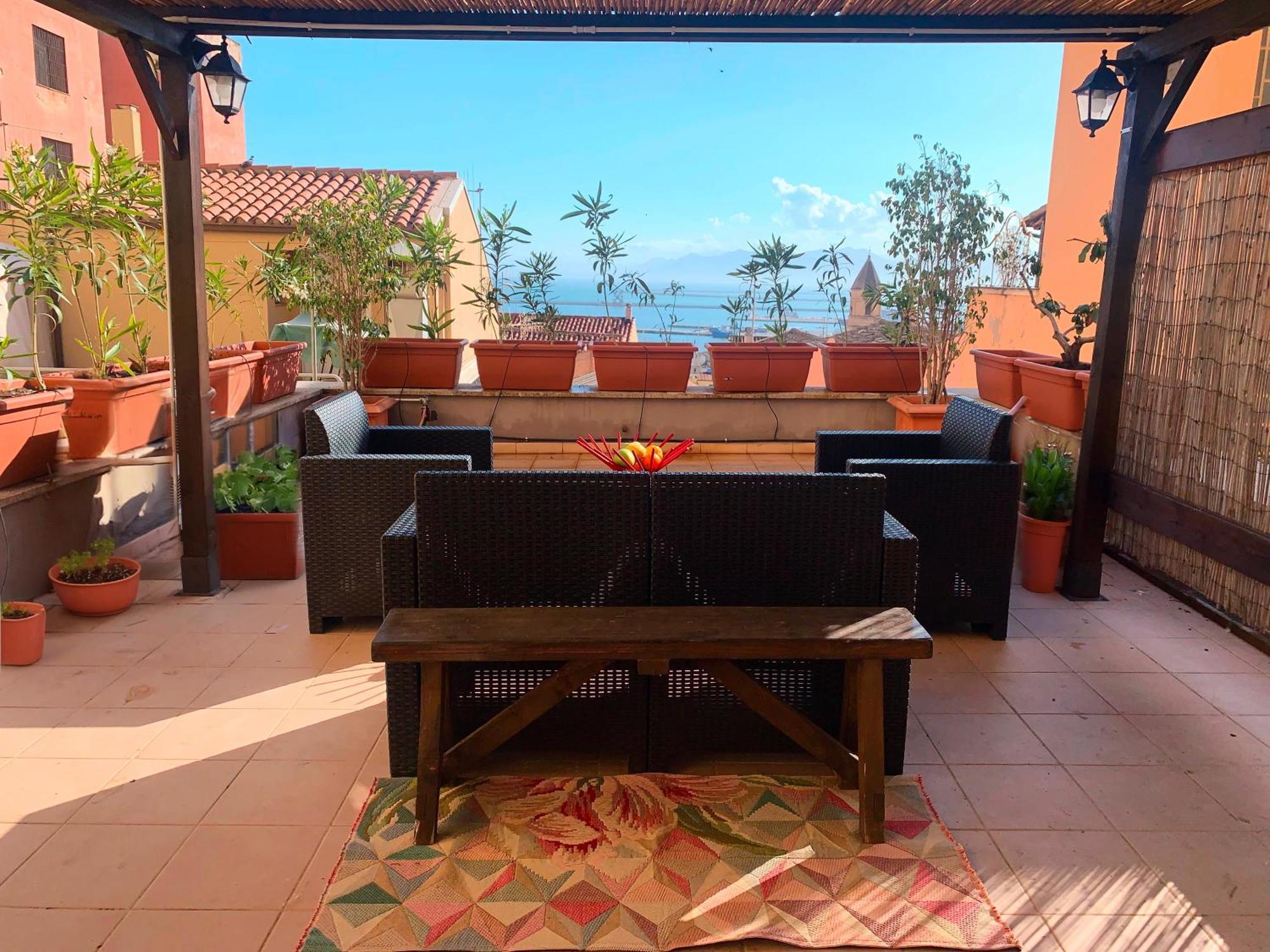Oasi Urbana Con Terrazza E Vista Apartment Cagliari Exterior photo